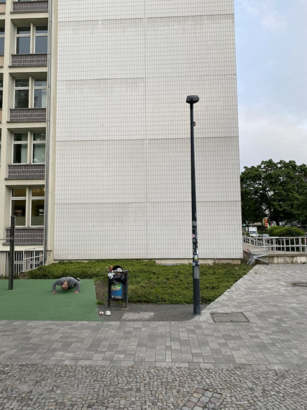 peluche74 lugar foto película evento berlín alemania calistenia 13