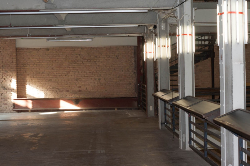 plush74 location photo film event berlin germany industrial 18 (3)