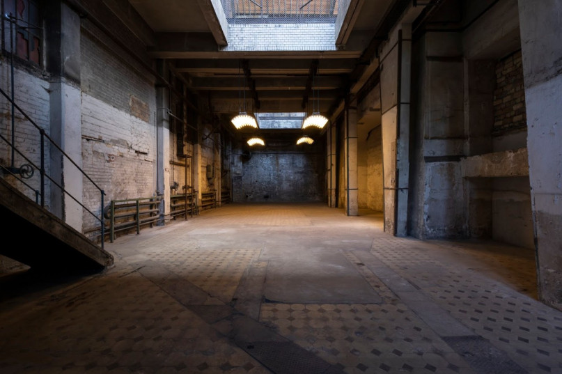 plush74 location photo film event berlin germany industrial 25 (1)