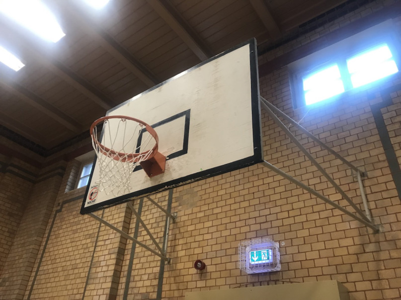 peluche74 lugar foto película evento alemania berlin deportes gimnasio interior vintage 12