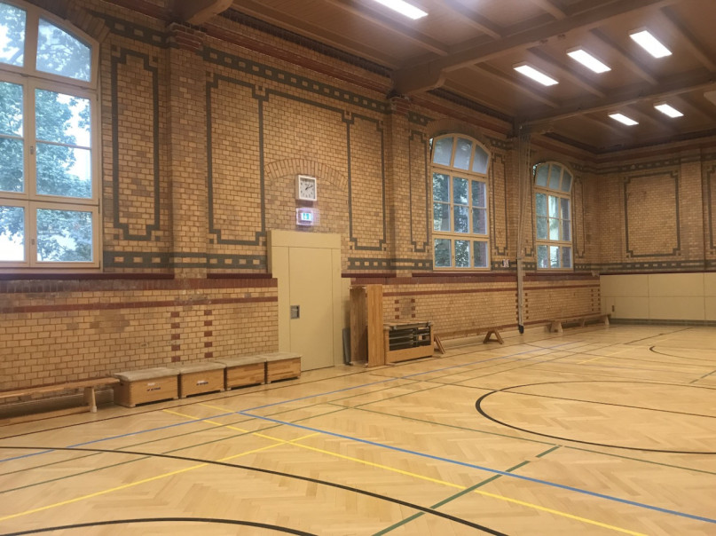 plush74 location photo film event germany berlin sports gym indoor vintage 17