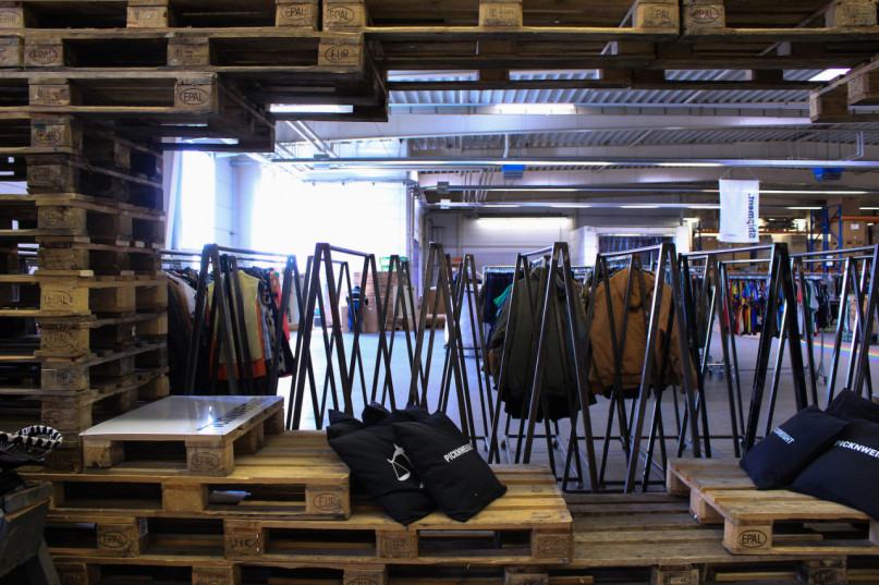 plush74 location foto film event miete deutschland berlin industrie lager produktion mode 31