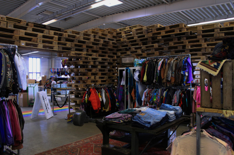 plush74 location foto film event miete deutschland berlin industrie lager produktion mode 33