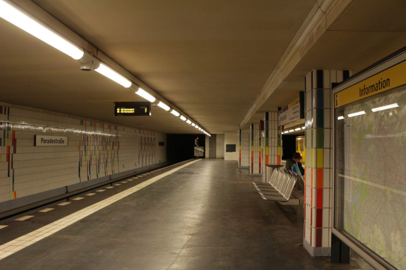 felpa74 localización foto película alquiler de eventos alemania metro berlín paradestrasse 12