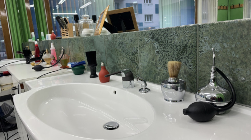 plush74 location photo film event switzerland zurich barber hair salon 231