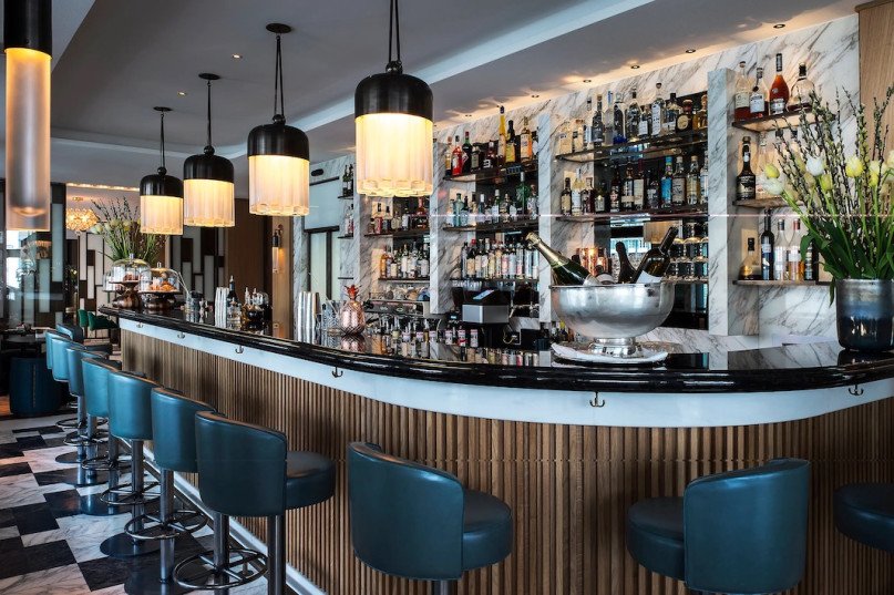 plush74 location photo film event switzerland zurich hotel luxury river 3