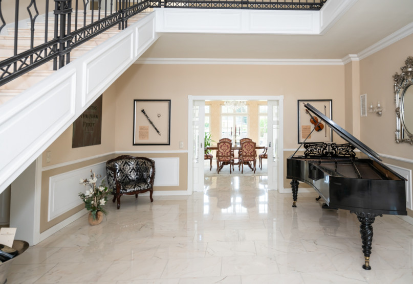 plush74 location photo film event villa spacious white luxurious deisign1