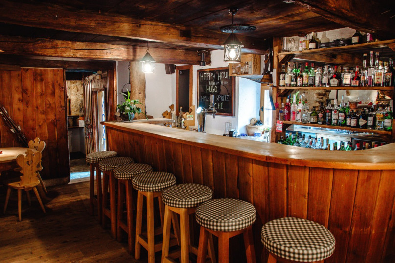 peluche74 lugar foto película evento zuoz engadin suiza montaña restaurante 1