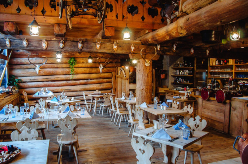 peluche74 lugar foto película evento zuoz engadin suiza montaña restaurante 17