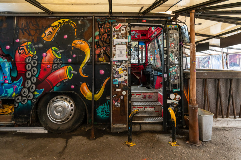 plush74 location scout rental photo film production berlin club bar funky8