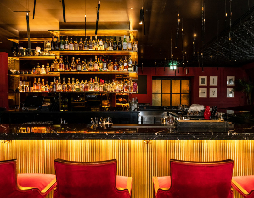 peluche74 location scout noleggio spagna foto produzione cinematografica hotel camera suite berlin74