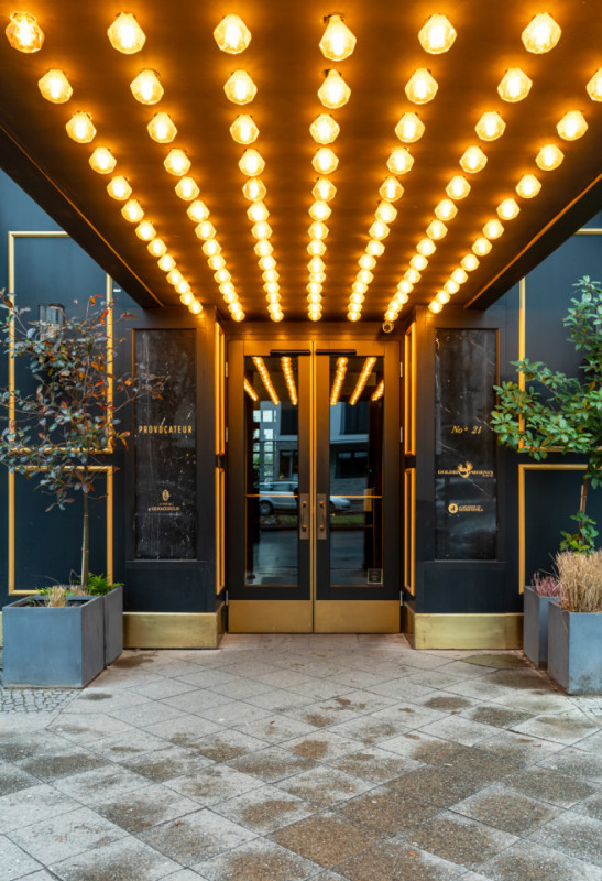 plush74 location scout noleggio spagna foto produzione cinematografica hotel camera suite berlin77 (1)