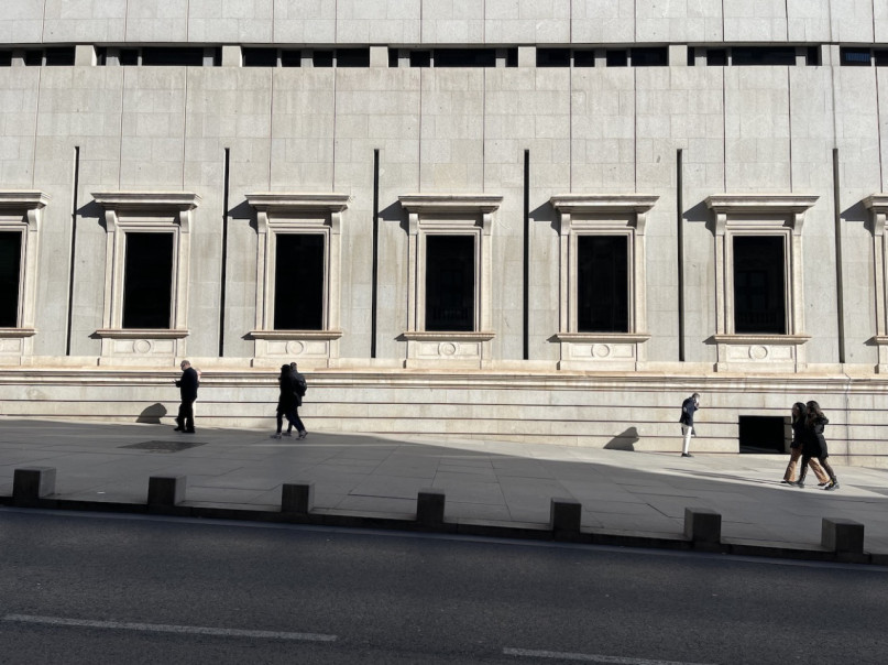 plush74 location scout rental spain photo film production madrid streets2