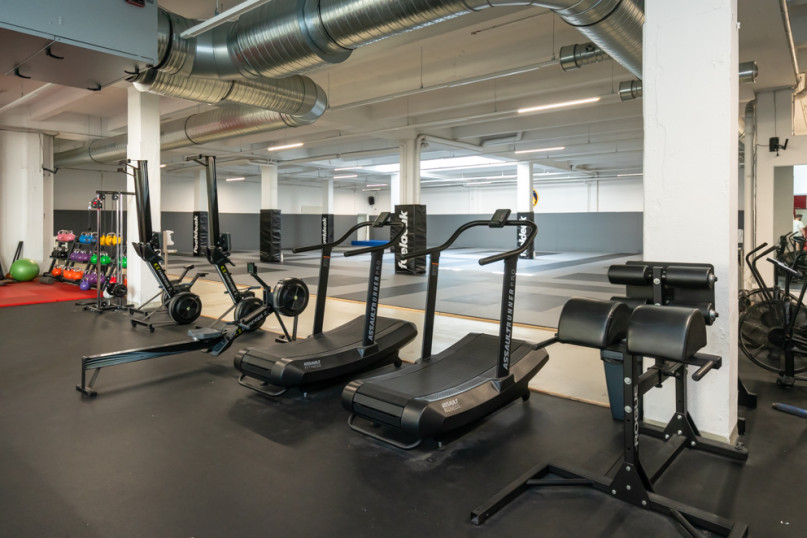 felpa74 lugares alemania berlin deportes foto urbana película fenriz gymjpg1