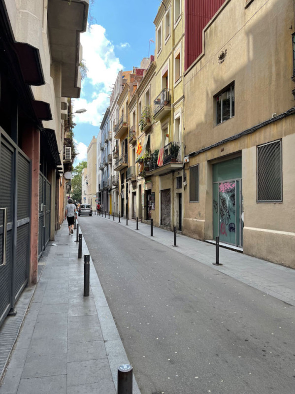 plush74 locaties fotofilm productie duitsland fotostudio berlijn00000plush74 locaties fotofilm productio fotostraten grace barcelona spanje00020