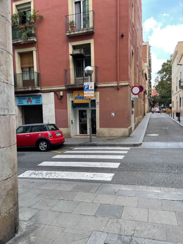 plush74 locaties fotofilm productie duitsland fotostudio berlijn00000plush74 locaties fotofilm productio foto straten grace barcelona spanje00023