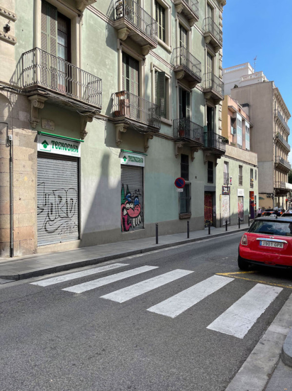 plush74 locaties fotofilm productie duitsland fotostudio berlijn00000plush74 locaties fotofilm productio foto straten grace barcelona spanje00027