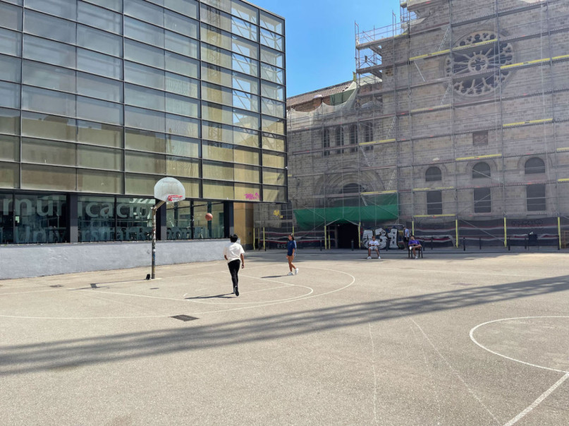 plush74 locations fotofilm produktion deutschland fotostudio berlin00000plush74 locations fotofilm produktion fotostraßen raval barcelona spanien00001