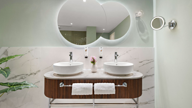 plush74 luxury hotel west berlin 3