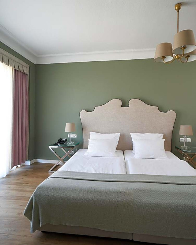 plush74 luxury urban hotel oasis with decor 7