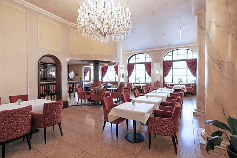 plush74 luxury urban hotel oasis with decor 9