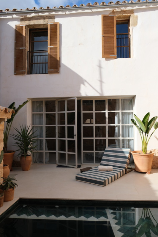 pluche74 magische binnenplaats casa mallorca 21