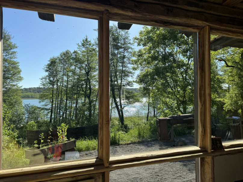 plush74 magisches Haus am See 17