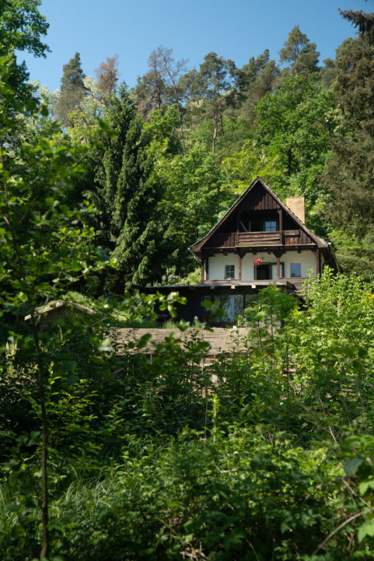 plush74 magisches Haus am See 24