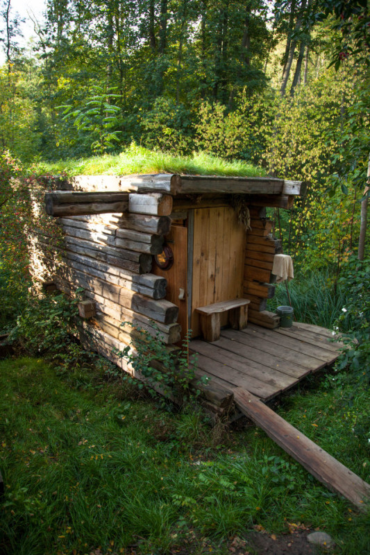 plush74 magisches Haus am See 30