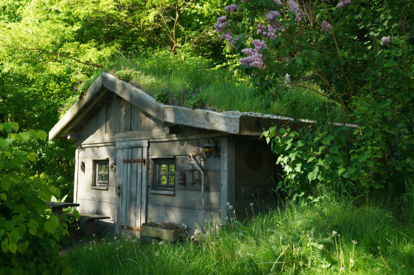 plush74 magisches Haus am See 4