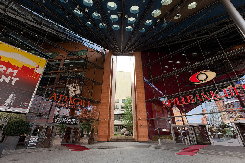 plush74 marlene dietrich platz berlin 3 (4)