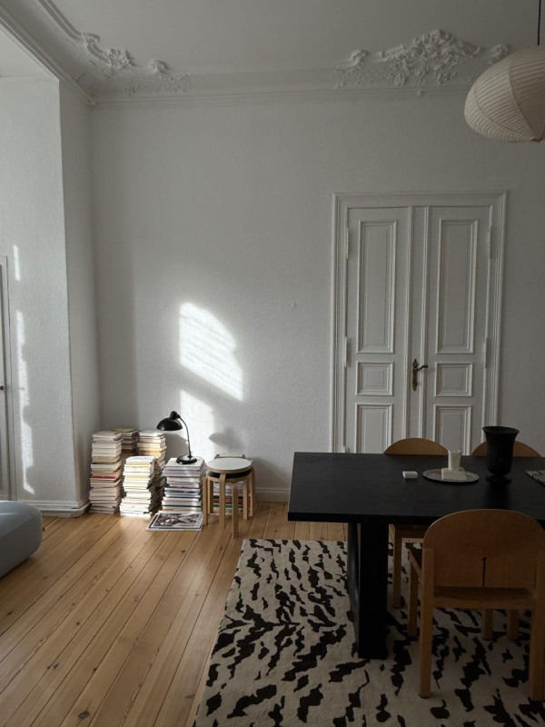 plush74 minimal altbau apartment berlin 28 (2)