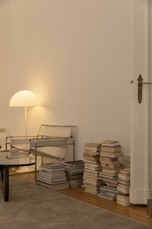 plush74 minimal altbau apartment berlin 41