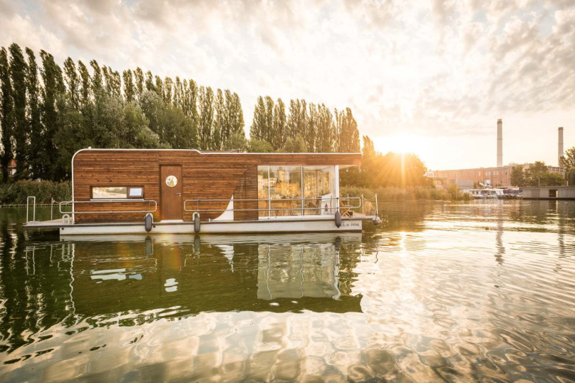 plüsch74 modernes hausboot berlin 1