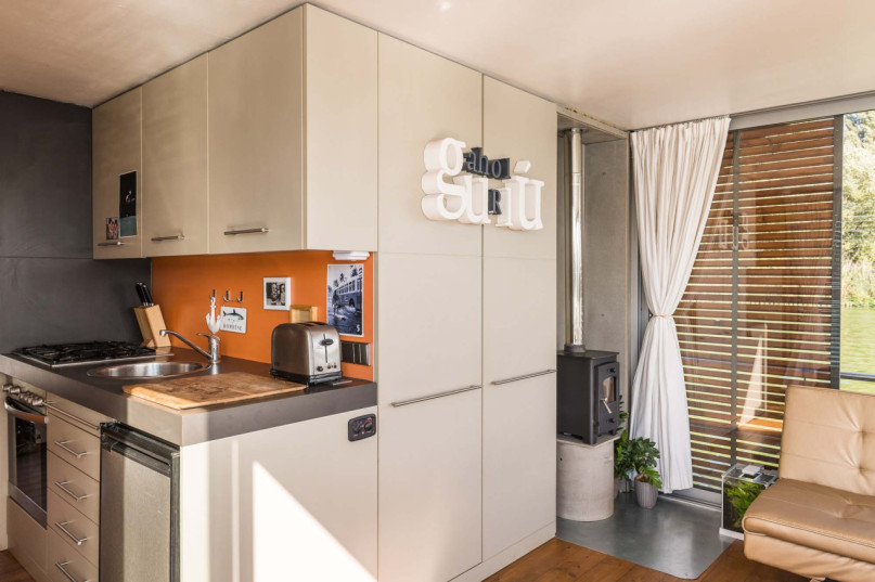 plüsch74 modernes hausboot berlin 7