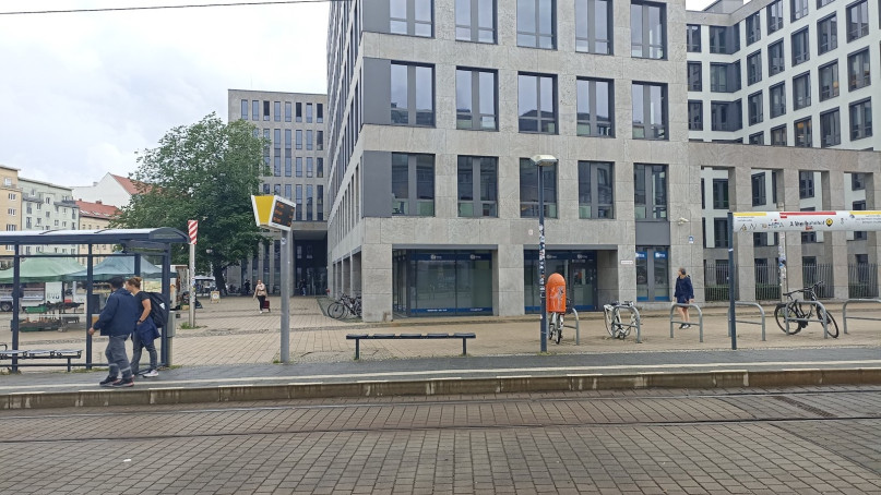 plush74 modern urban plaza with tram stop 25