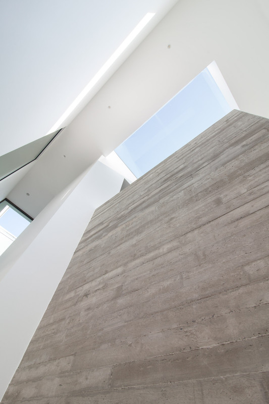 plush74 modern villa with outdoor pool 10