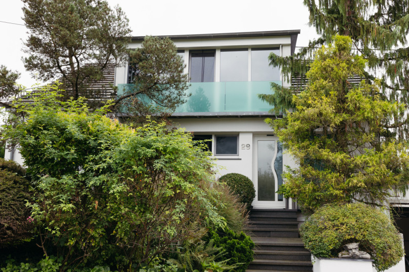 plush74 modernes einfamilienhaus mit pool 2