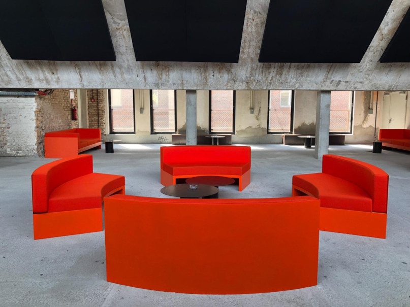 plush74 monochrome bar studio 1