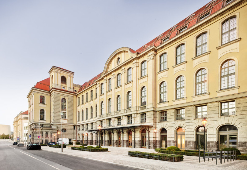 plush74 neo baroque boutique hotel mitte 35