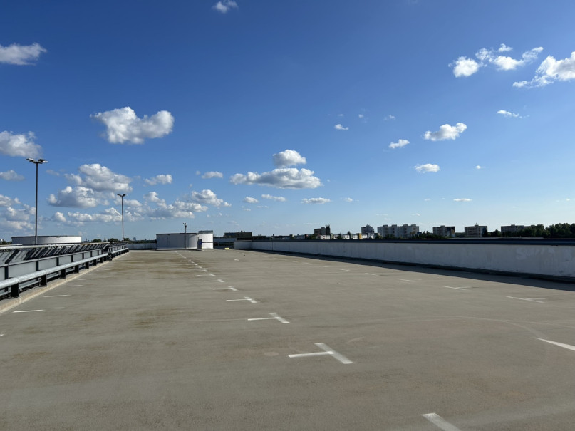 plush74 parkdeck hallen am borsigturm 34