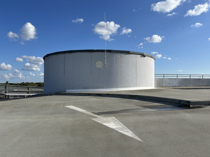 plush74 parkdeck hallen am borsigturm 53