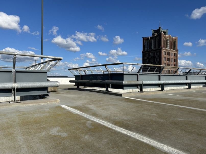 plush74 parkdeck hallen am borsigturm 55