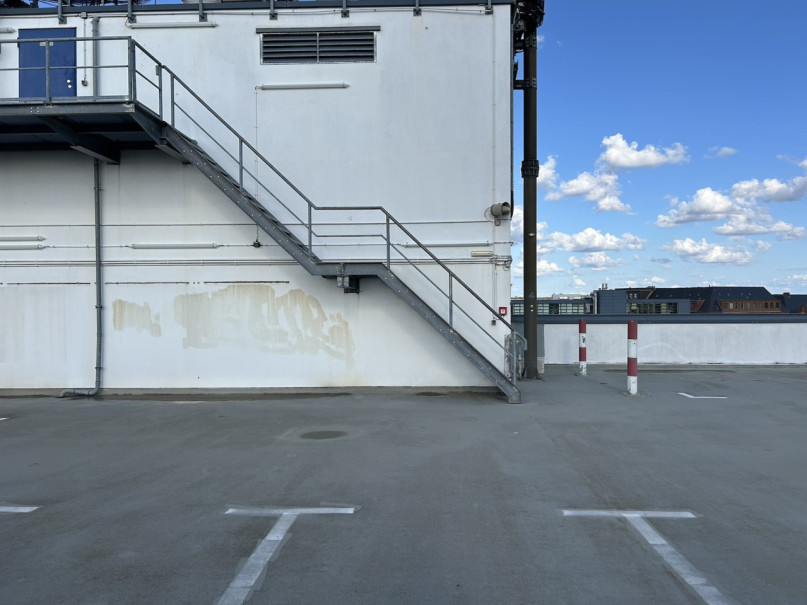 plush74 parkdeck hallen am borsigturm 8