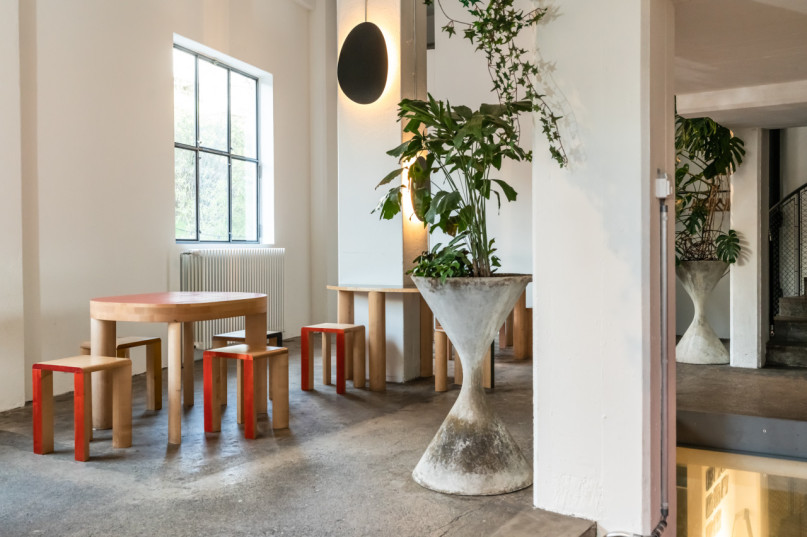 plush74 pastel colour bar zurich 24