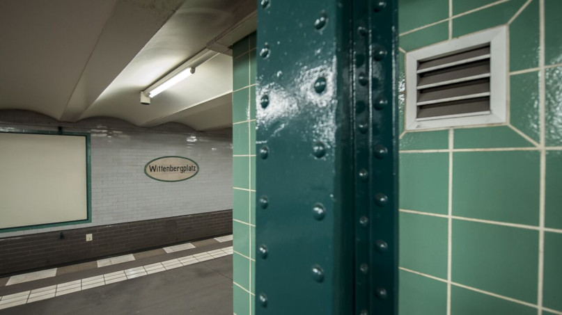 plush74 photo film event location germany berlin subway bhf wittenbergplatz1