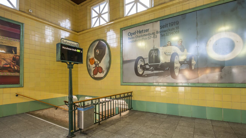 plush74 photo film event location germany berlin subway bhf wittenbergplatz7