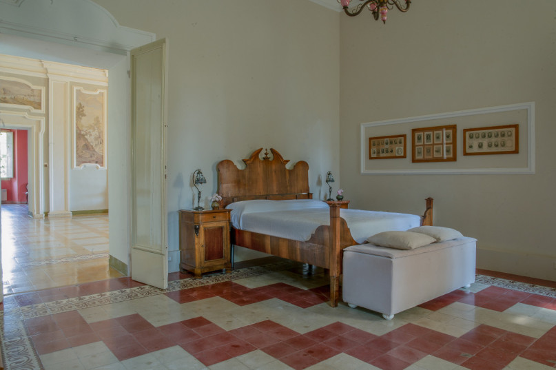 plush74 pink palazzo forli 24