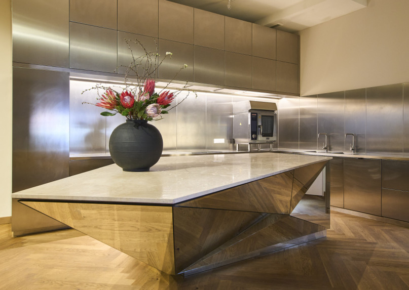 plush74 privat bar berlin 11