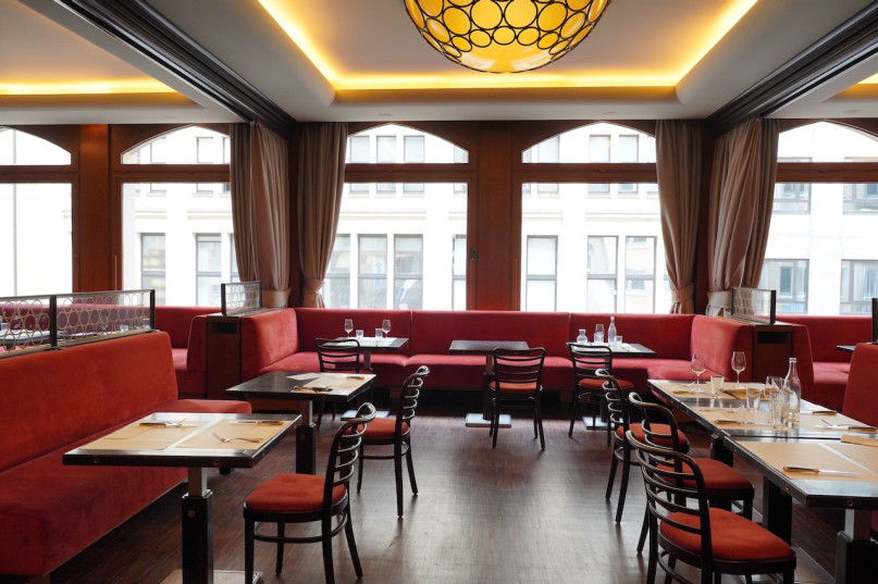 plush74 red velvet bistro hamburg 8